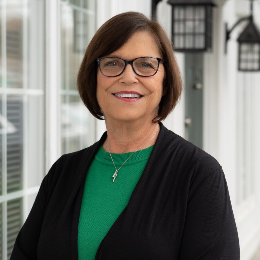 Macino, Heidi_722-0015-2-EditEEE